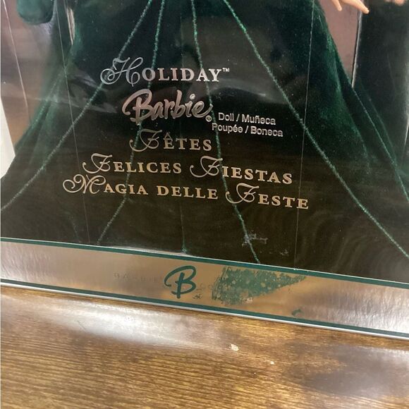 2004 special edition holiday Barbie emerald green new in box - Picture 3 of 6